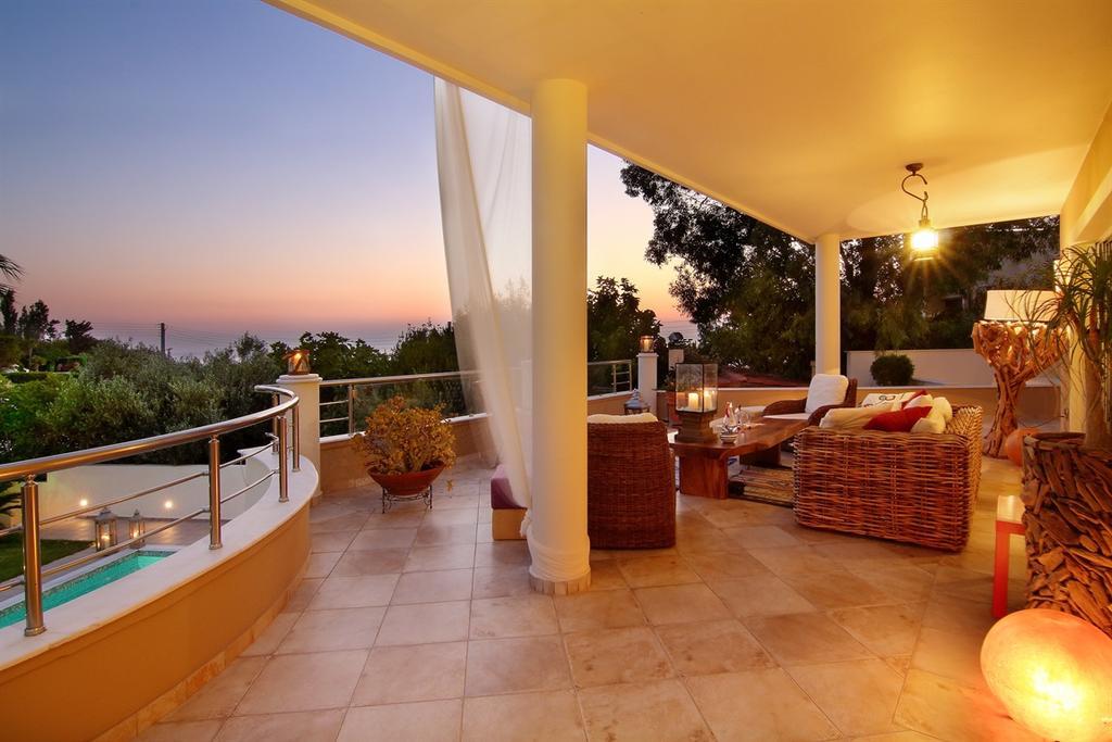 Luxury Villa Sea Melody Palaia Fokaia Exterior photo